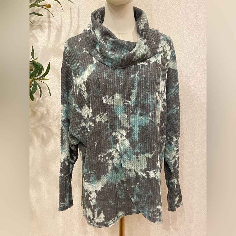 LuLaRoe Gray and Teal Tie-Dye Cowl Neck, Overlap front Sweater